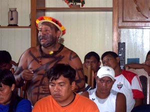 Os índios exigiram que as reivindicações fossem atendidas.